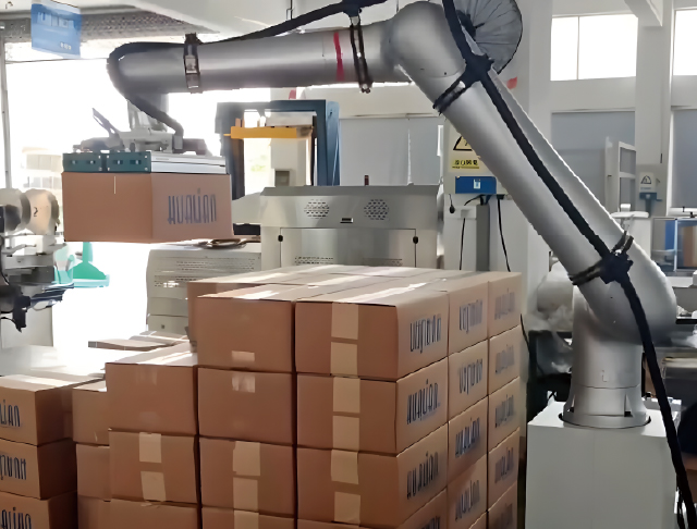 ROKAE製協働ロボット