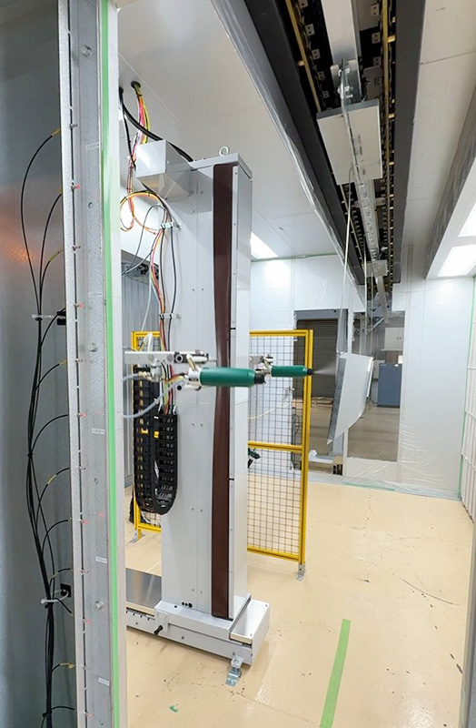 静電レシプロケータによる塗装風景